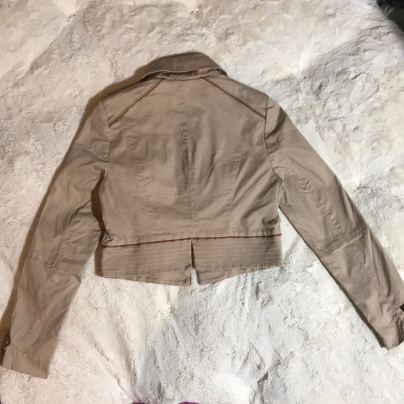 White House Black Market Cropped Jacket - Picture 8 of 8